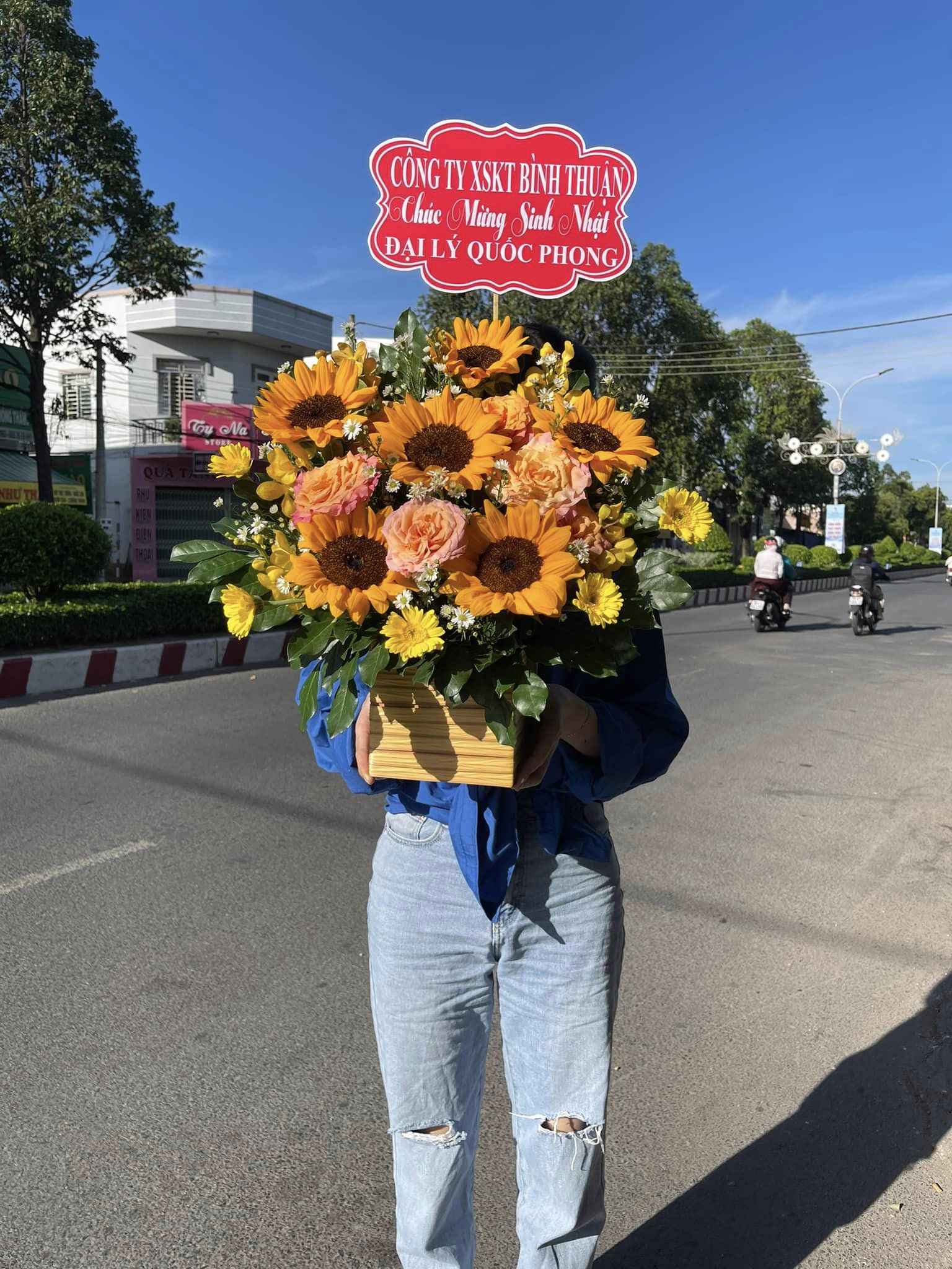 Mẫu bó hoa sinh nhật tại 	Phường Ngọc Xuyên	Quận Đồ Sơn	Hải Phòng